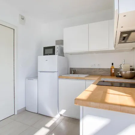 Apartment Le Domaine De La By Interhome Saint-Cyr-sur-Mer