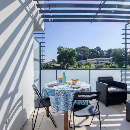 Apartment Le Domaine De La By Interhome *